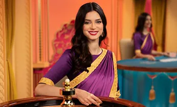 Người chơi new88 com đang tập trung bắn từng con cá nhỏ